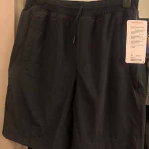 (NWT) Black Lululemon Pace Breaker Short 9" inseam